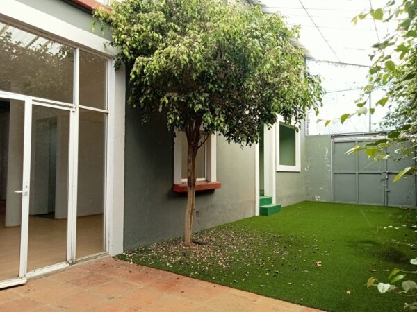 9 Casa para Oficinas - Lomas del Chamizal, Cuajimalpa de Morelos